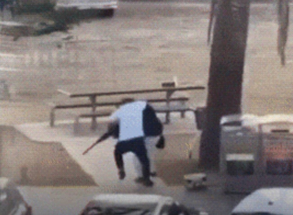 Ataque terrorista en playa de Sídney deja al menos 12 muertos