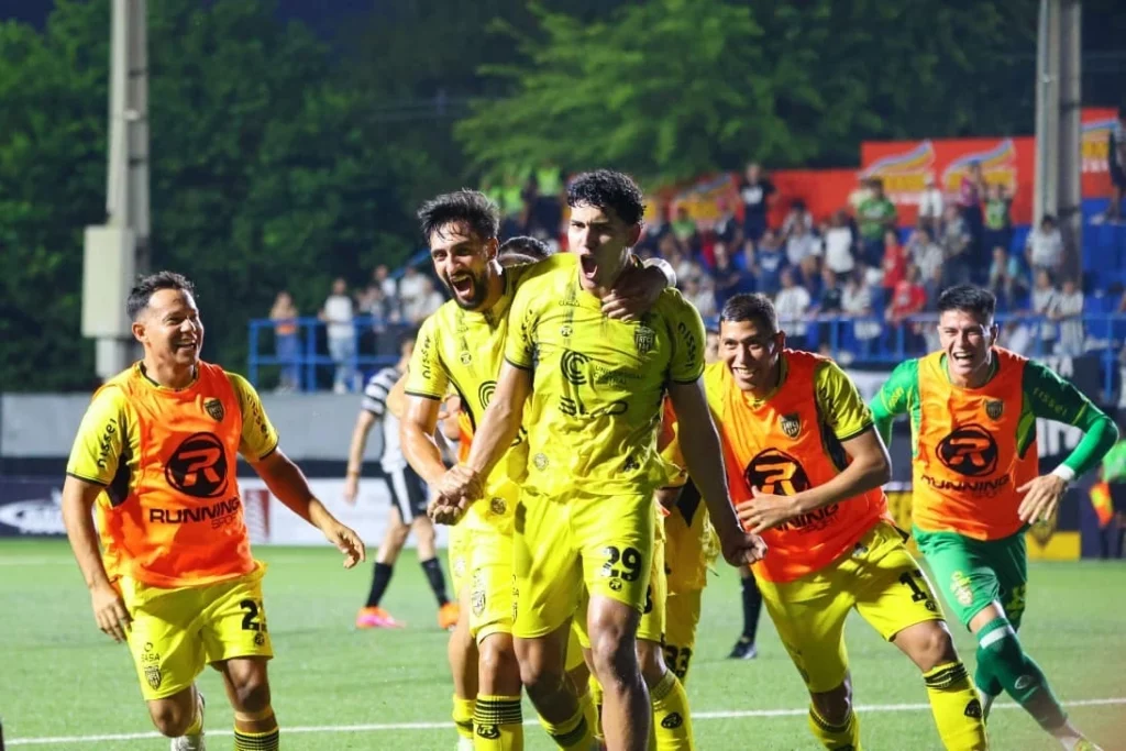 Al final, el Canario cantó victoria